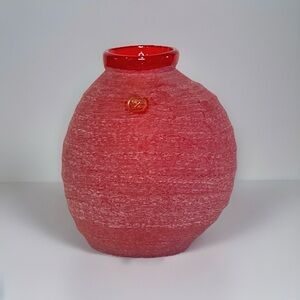 Ei8hteen Karat 18/K Frosted Red Vase Blown Art Glass Sculpted Ribbed Vintage
